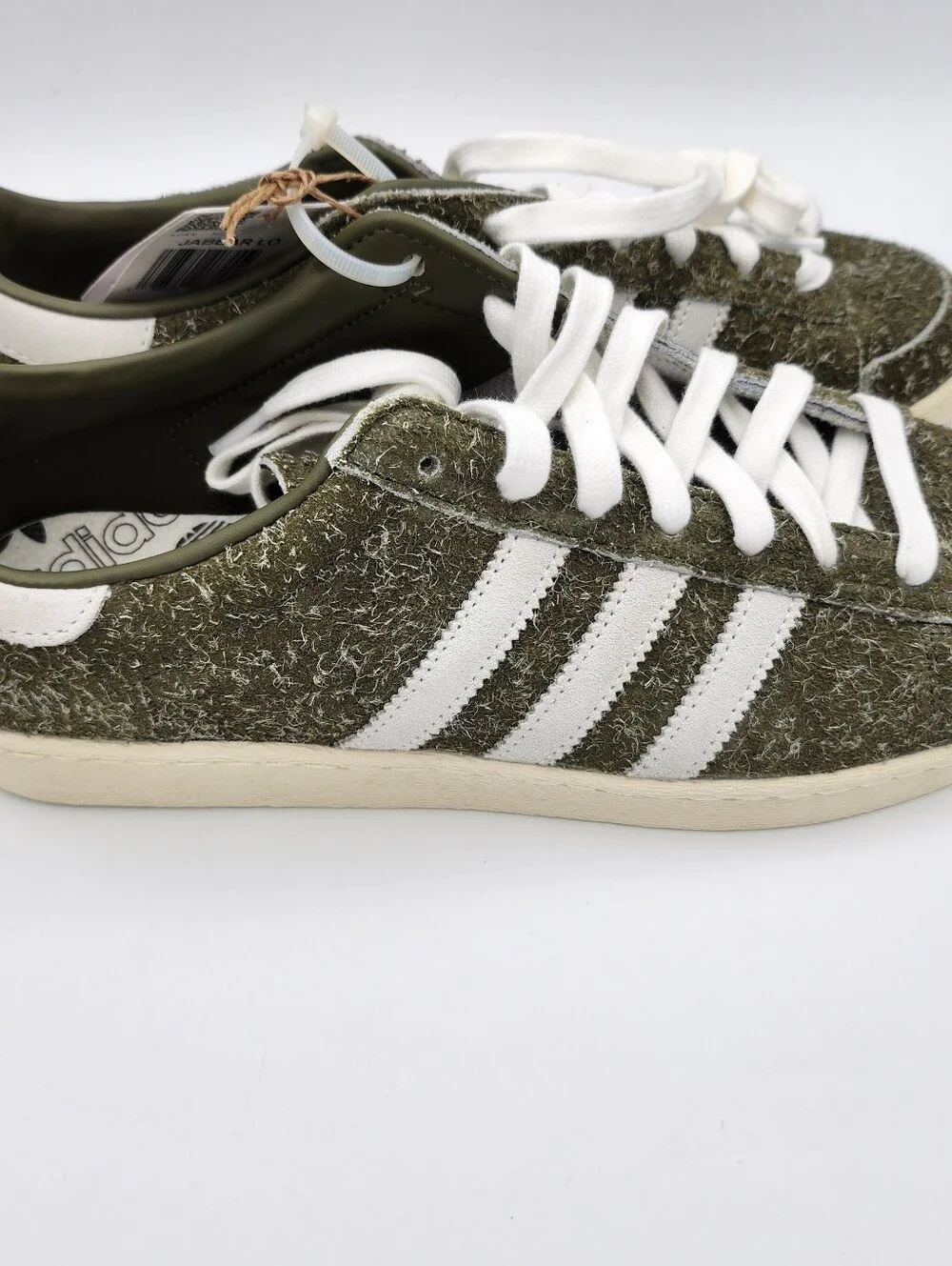 Adidas Jabbar Lo Olive  Sneakers JS2160 /Size 10.5 Men/11.5 Women / NWT (No Box)